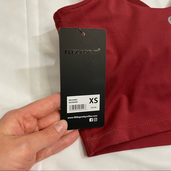 Longline Bra/Cropped Tank. Flexform Athletic Top in Raspbery Red. 90° by Reflex - Picture 9 of 13